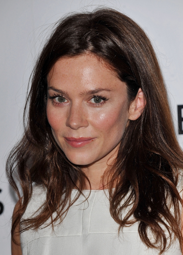 Amazing Anna Friel Pictures & Backgrounds