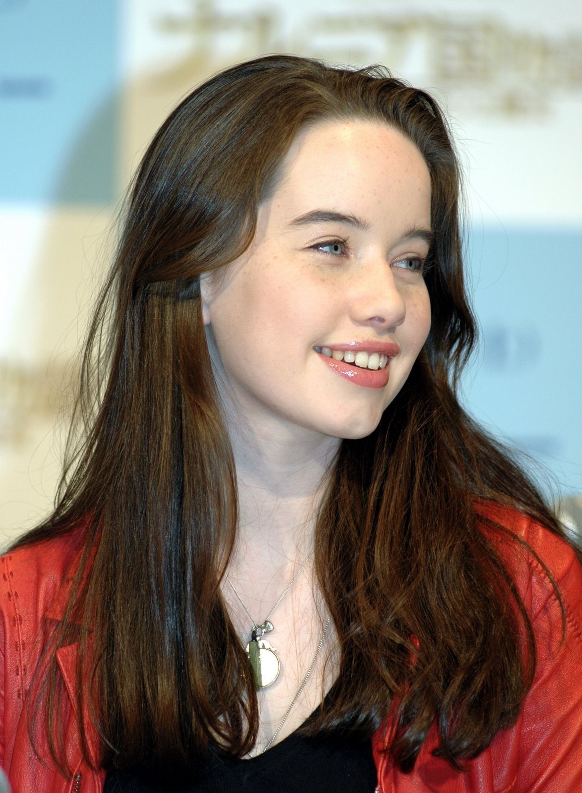 Anna Popplewell High Quality Background on Wallpapers Vista
