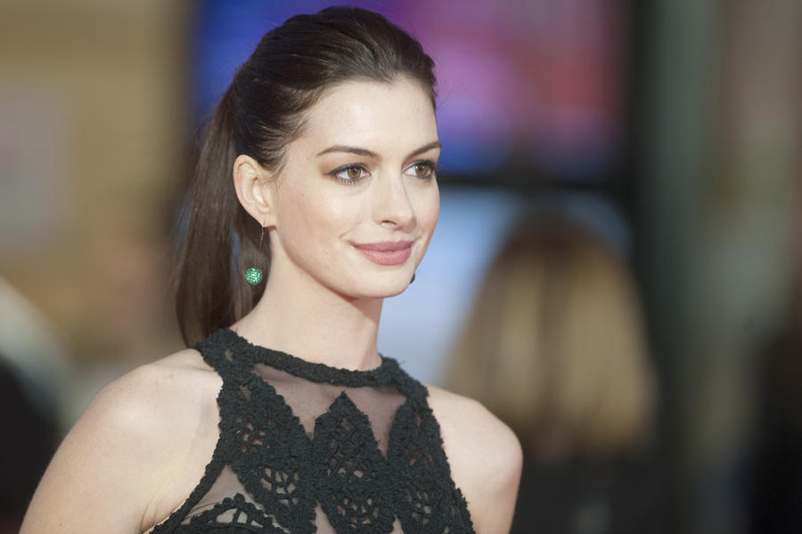 Anne Hathaway Backgrounds, Compatible - PC, Mobile, Gadgets| 900x600 px