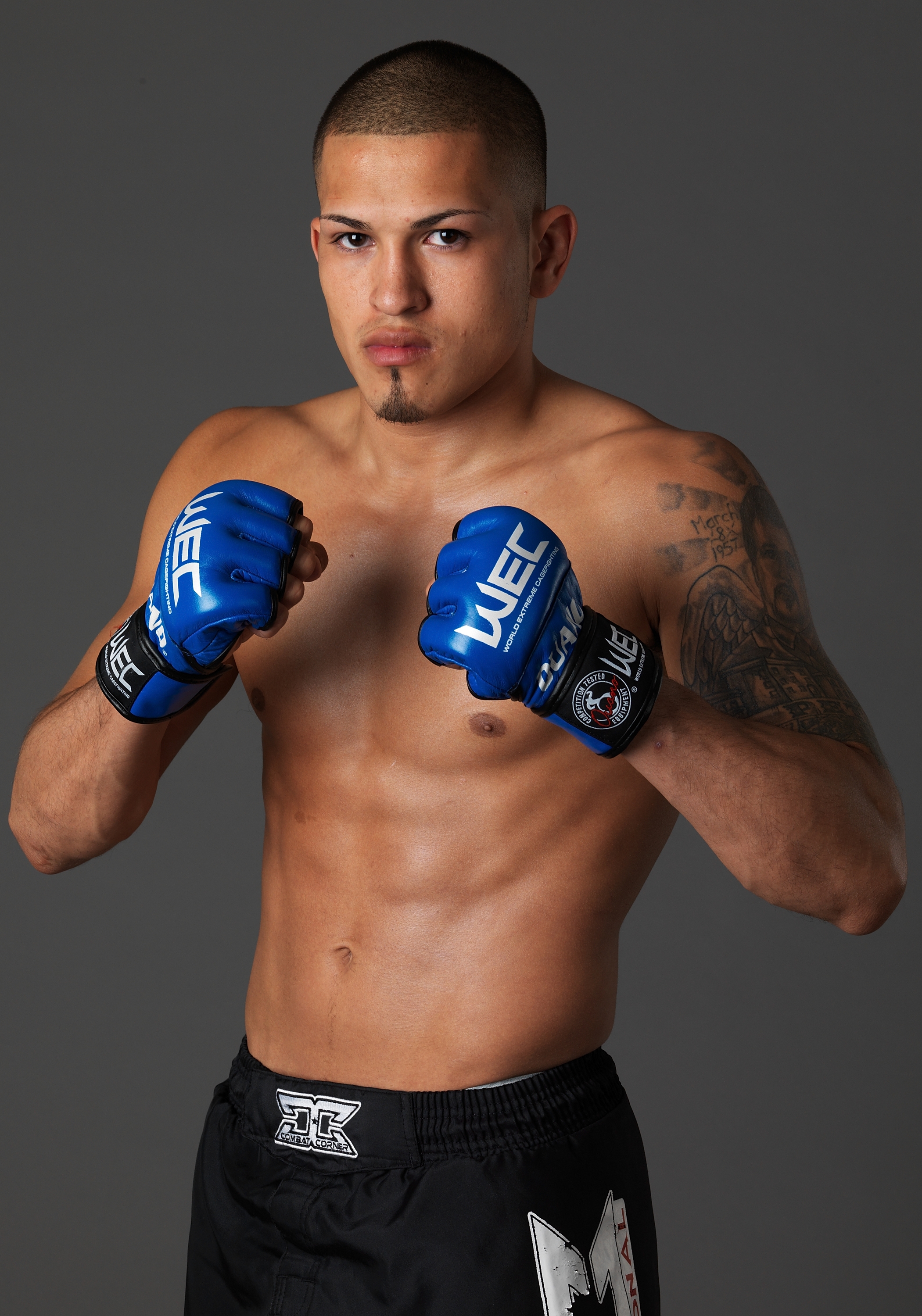 HQ Anthony Pettis Wallpapers | File 3425.03Kb
