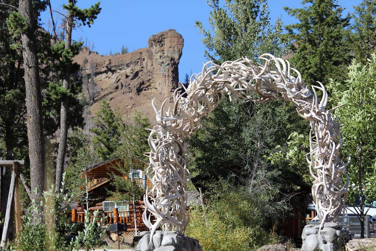 Images of Antler Arch | 1200x800
