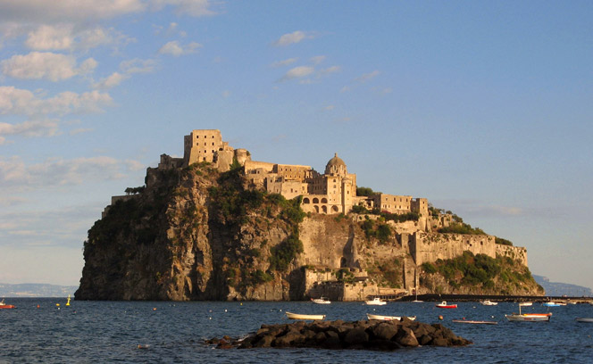 Images of Aragonese Castle | 664x408