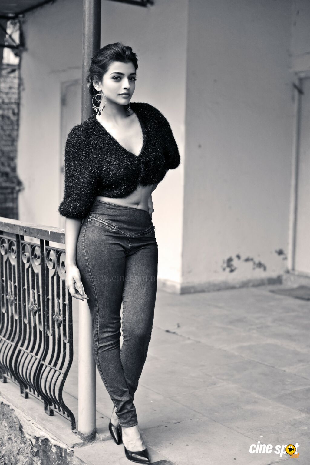 Ashna Zaveri #24