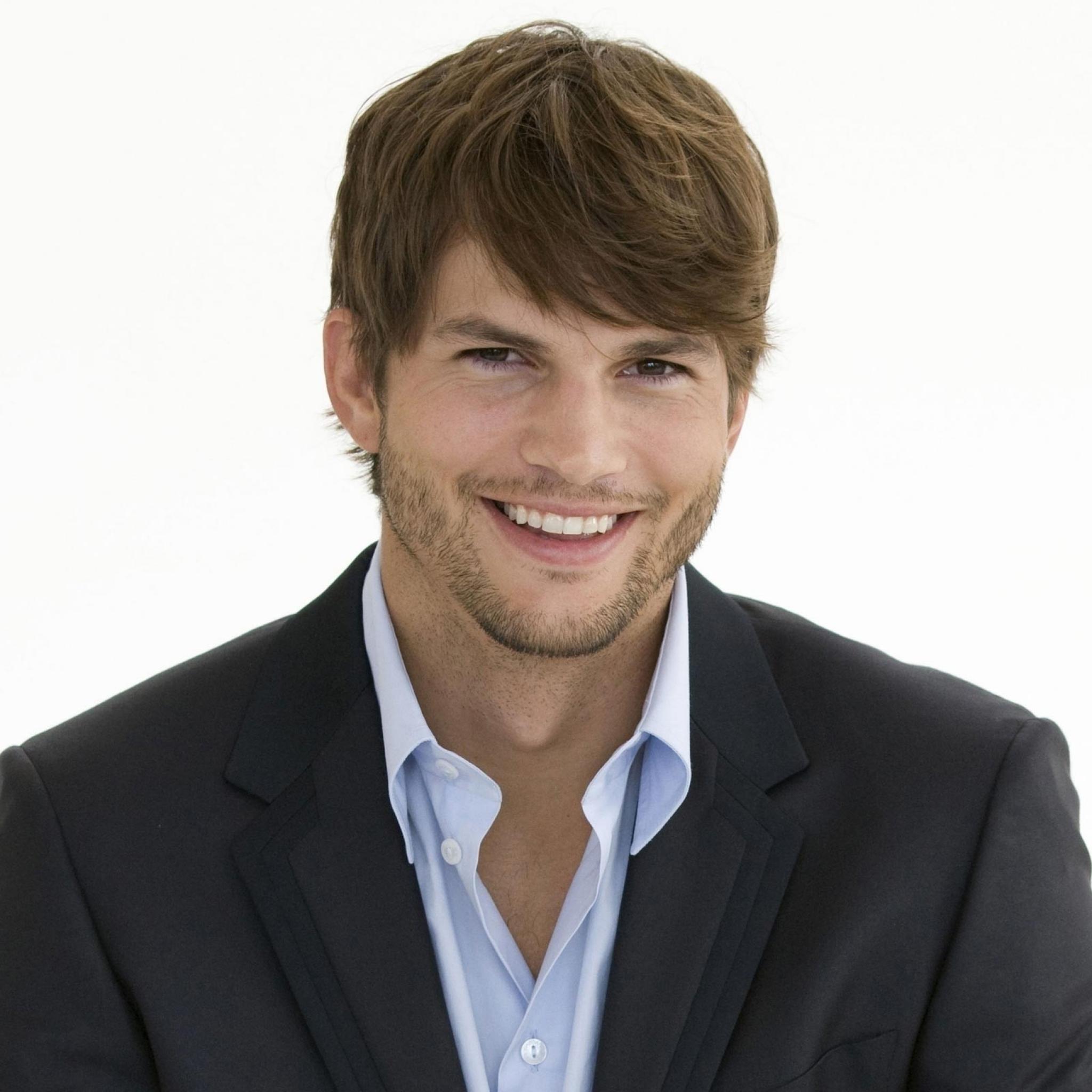 Ashton Kutcher High Quality Background on Wallpapers Vista