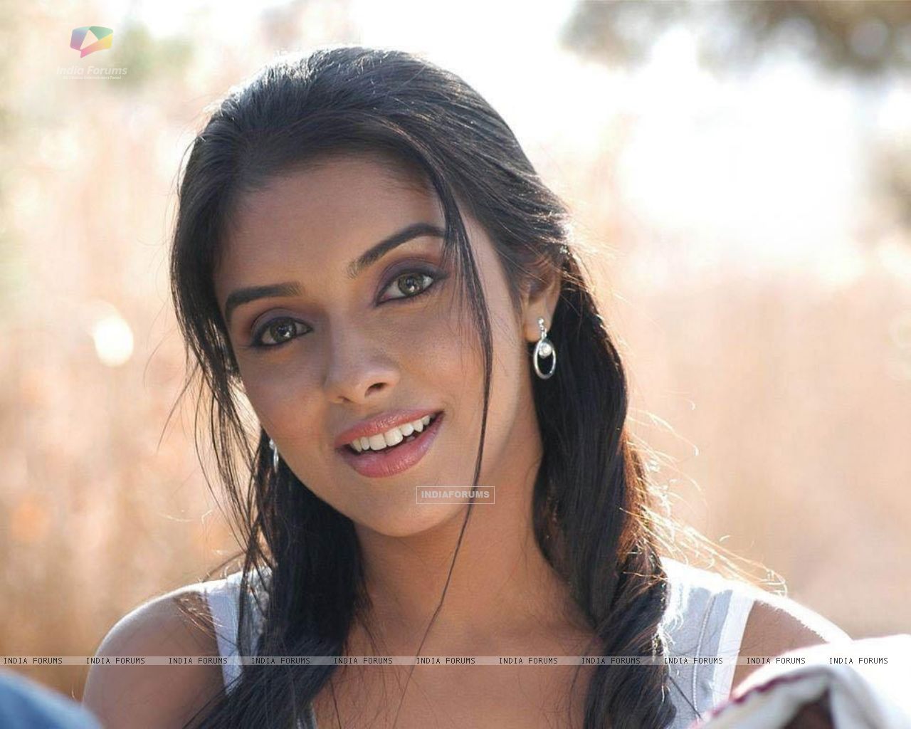 Asin Thottumkal Pics, Celebrity Collection