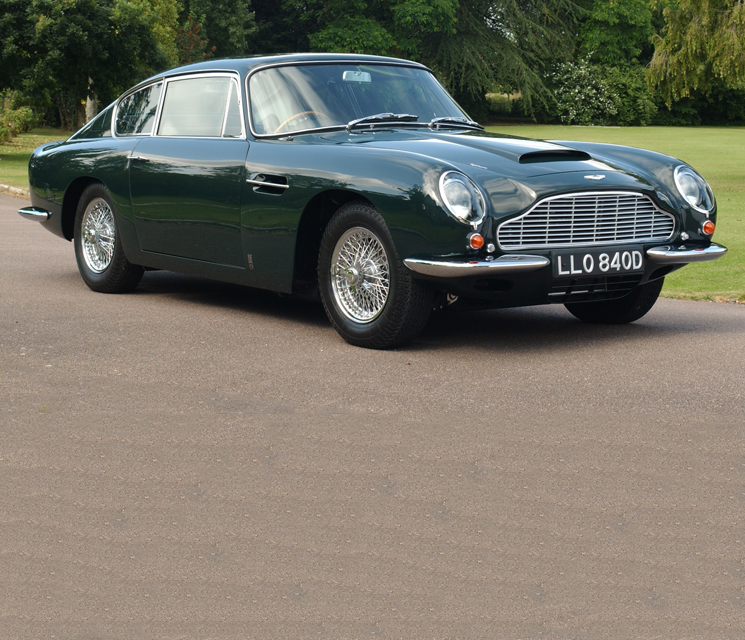 Nice Images Collection: Aston Martin DB6 Desktop Wallpapers