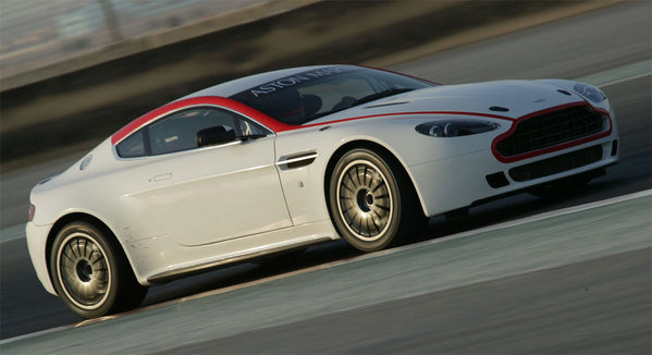Aston Martin Vantage GT4 #21