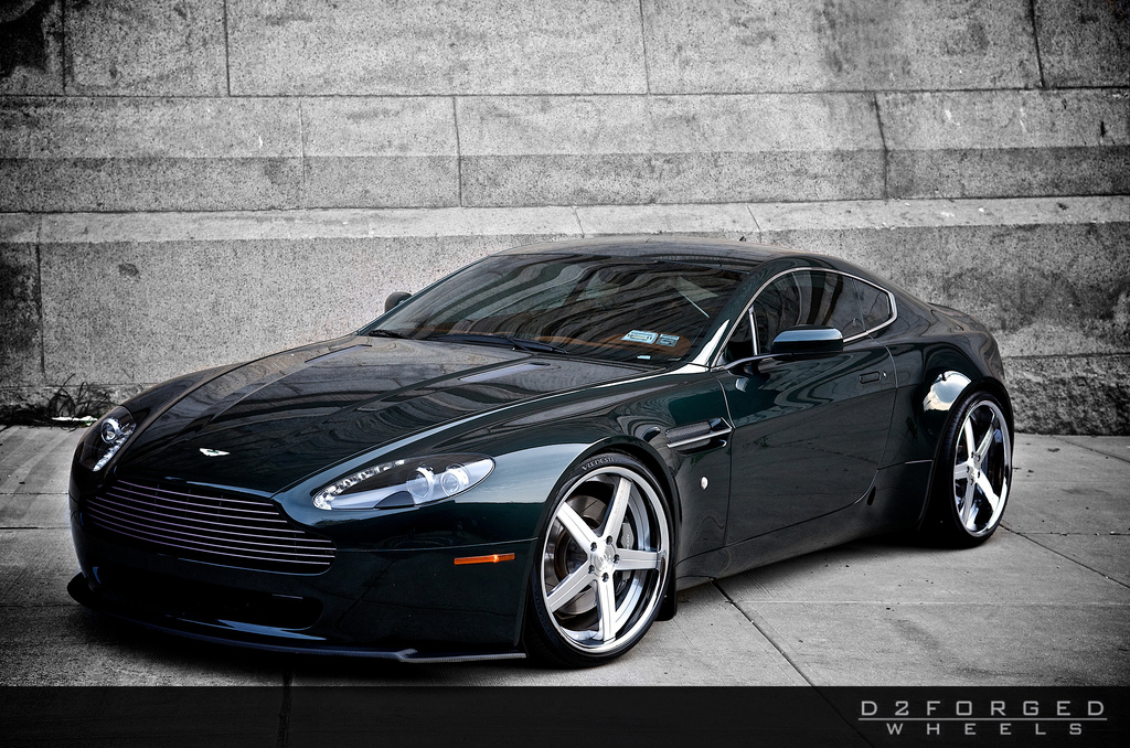 Aston Martin Vantage Backgrounds on Wallpapers Vista
