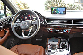 Audi Q7 Pics, Vehicles Collection