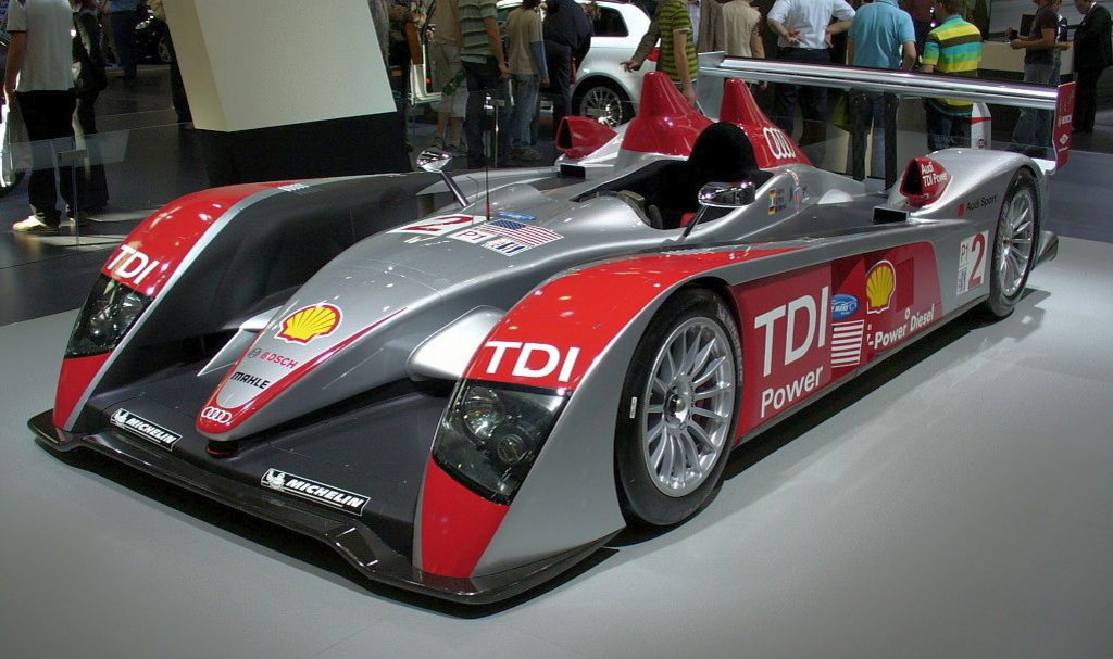 Audi R10 TDI  High Quality Background on Wallpapers Vista
