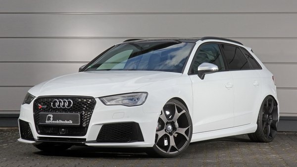 Amazing Audi RS3 Pictures & Backgrounds