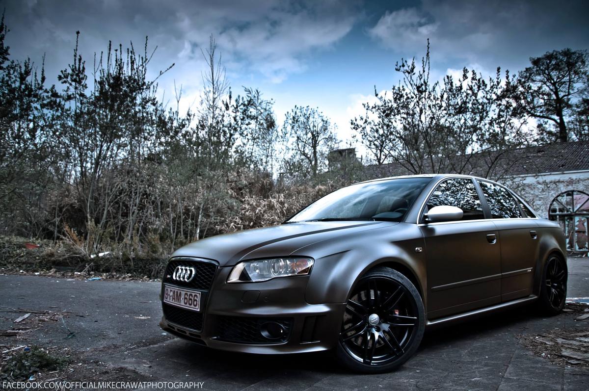Audi RS4 Backgrounds on Wallpapers Vista