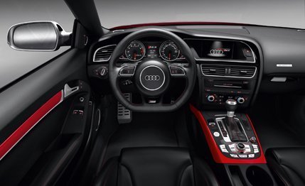 Amazing Audi RS5 Pictures & Backgrounds