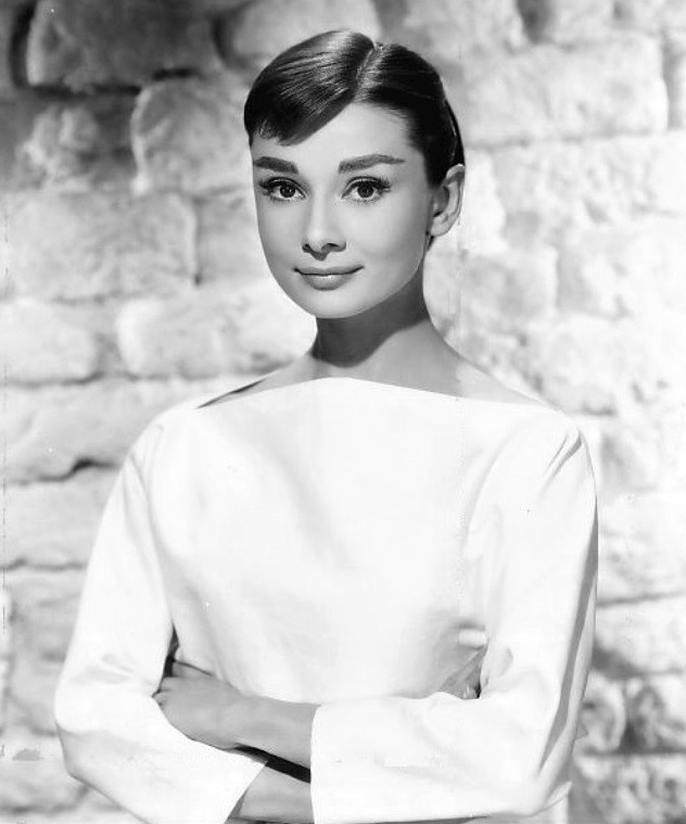 Nice Images Collection: Audrey Hepburn Desktop Wallpapers