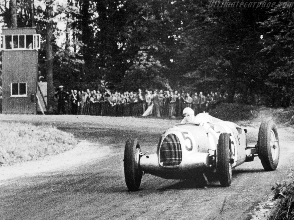 HQ Auto Union Silver Arrow Type A Wallpapers | File 193.14Kb