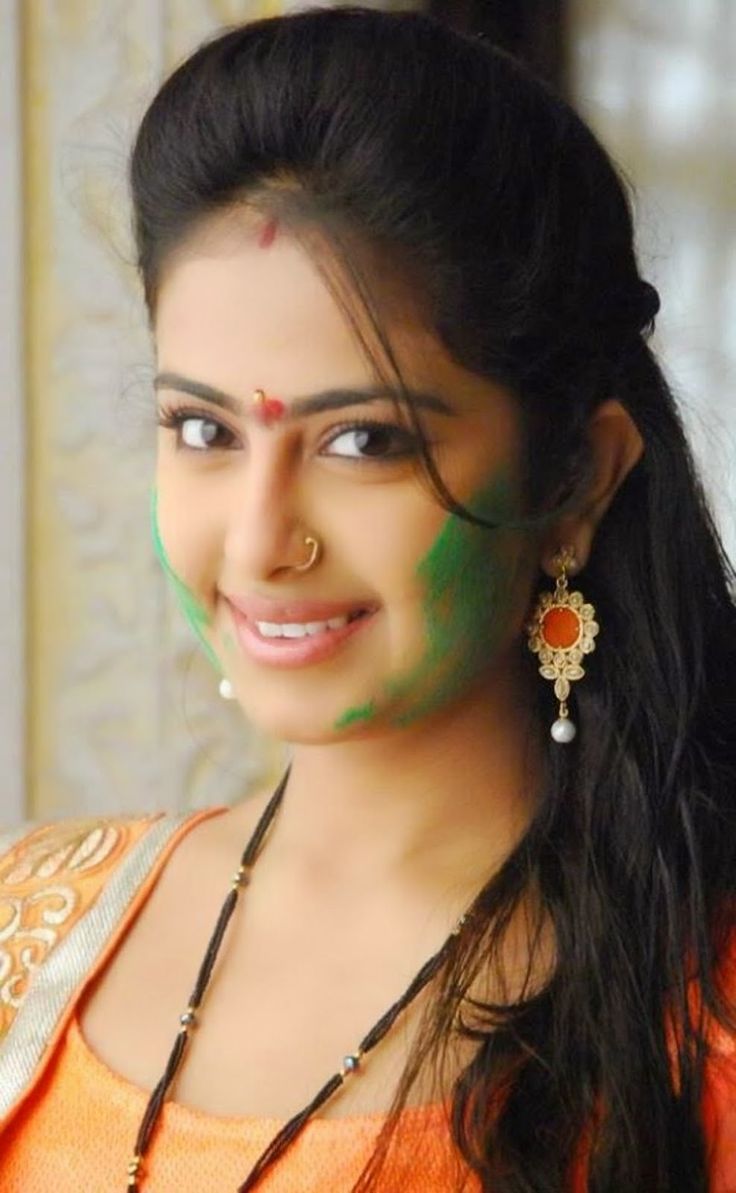 Amazing Avika Gor Pictures & Backgrounds