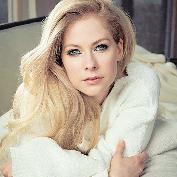Avril Lavigne Backgrounds on Wallpapers Vista