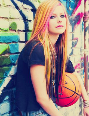 Avril Lavigne #15