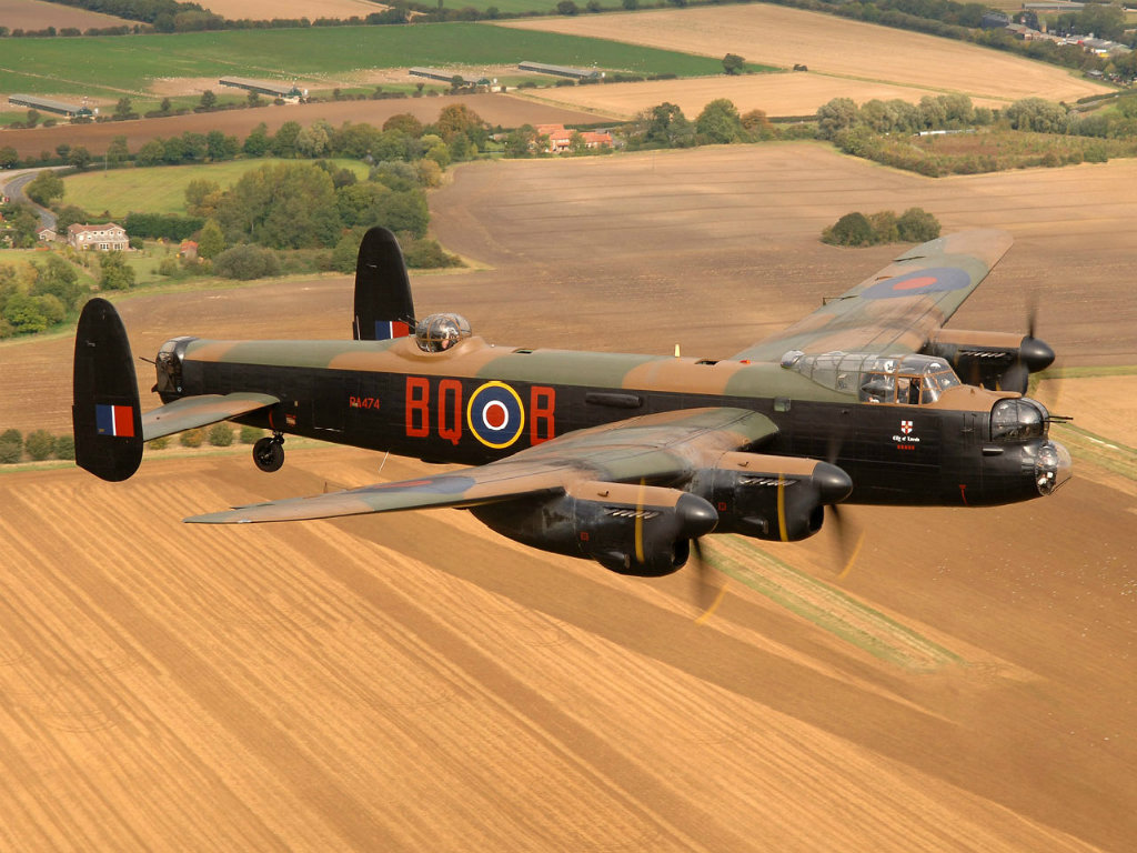 Nice Images Collection: Avro Lancaster Desktop Wallpapers