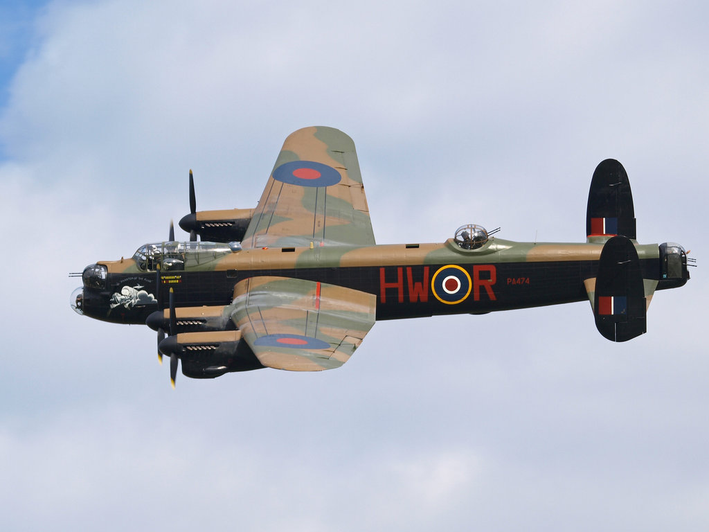 Avro Lancaster #20