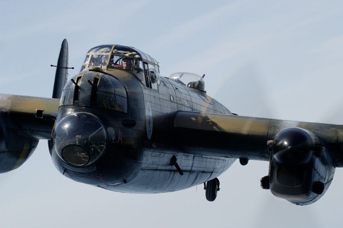 Avro Lancaster #8