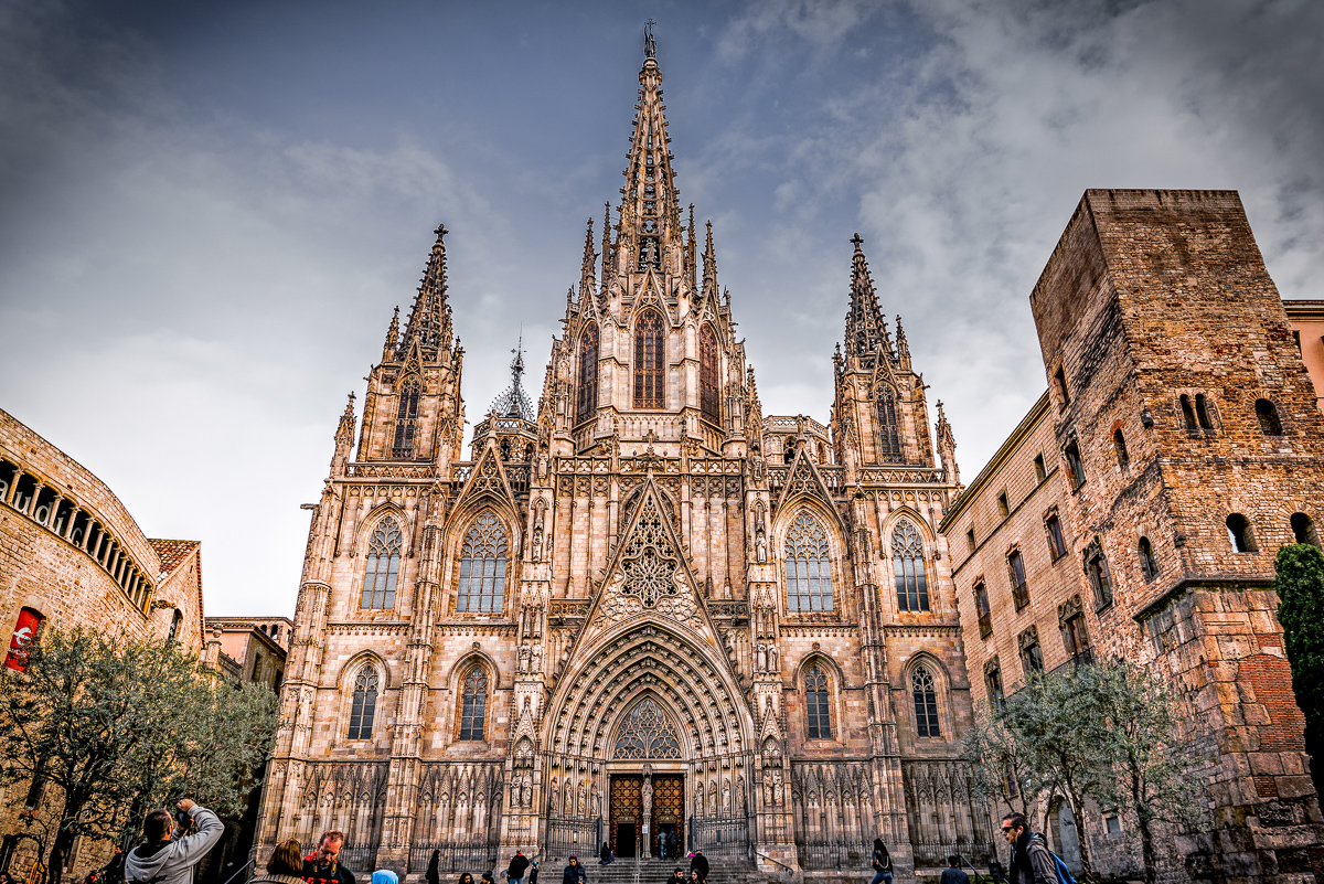 HD Quality Wallpaper | Collection: Religious, 1200x801 Barcelona Cathedral