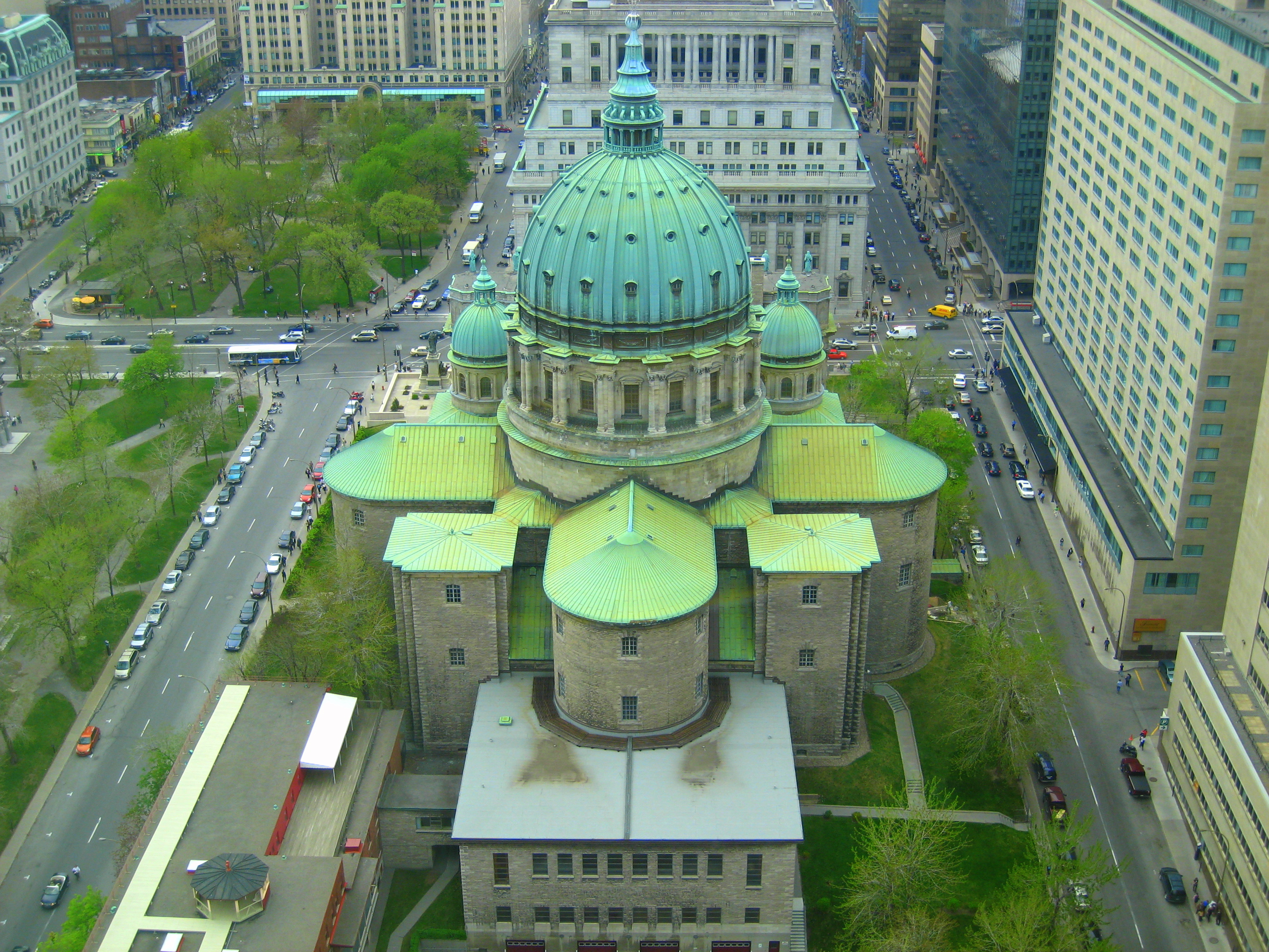 HQ Basilique-Cathedrale Marie-Reine Du Monde In Montreal Wallpapers | File 3126.49Kb