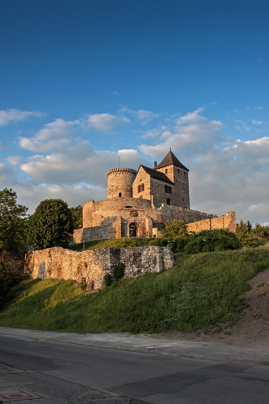 Bedzin Castle High Quality Background on Wallpapers Vista