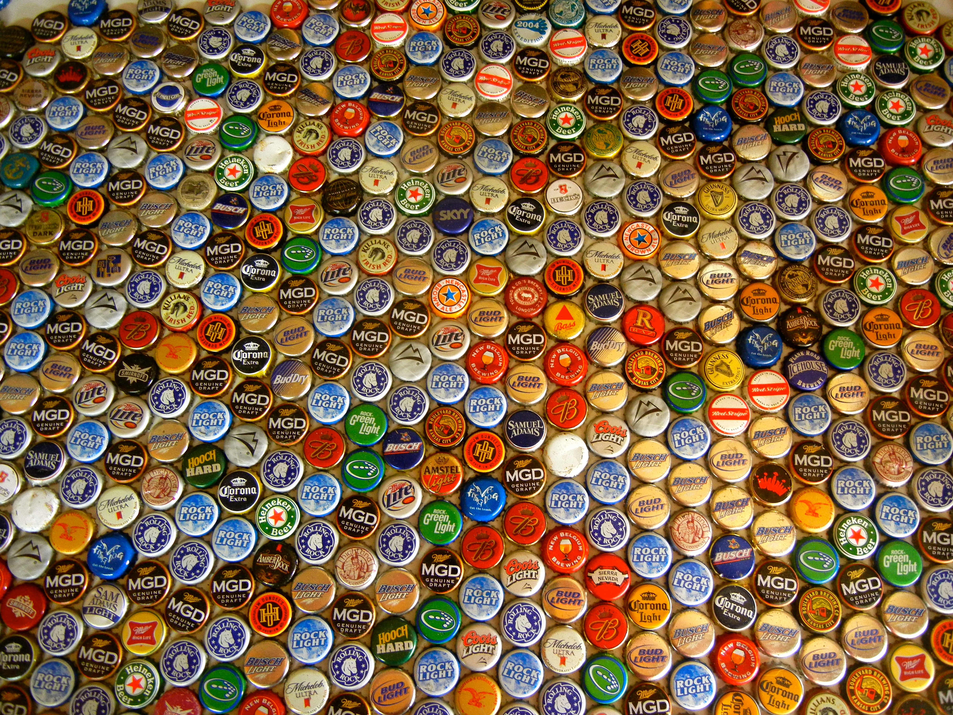 4000x3000 > Beer Bottle Caps Wallpapers