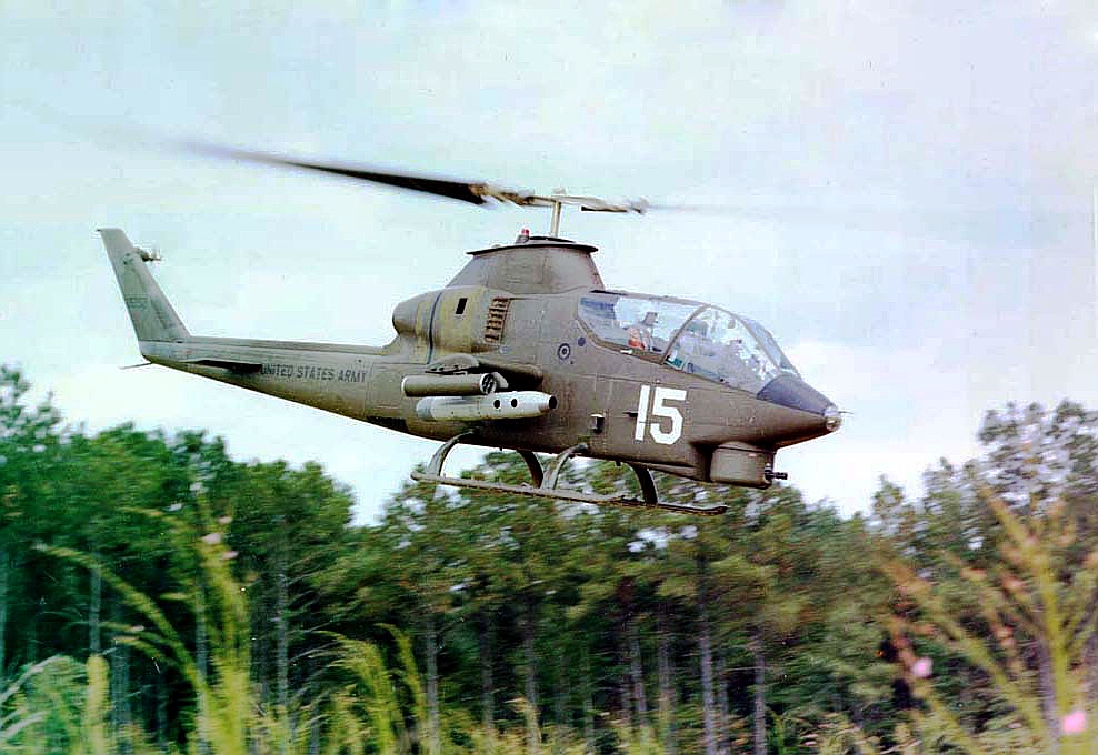 Bell AH-1 Cobra #13
