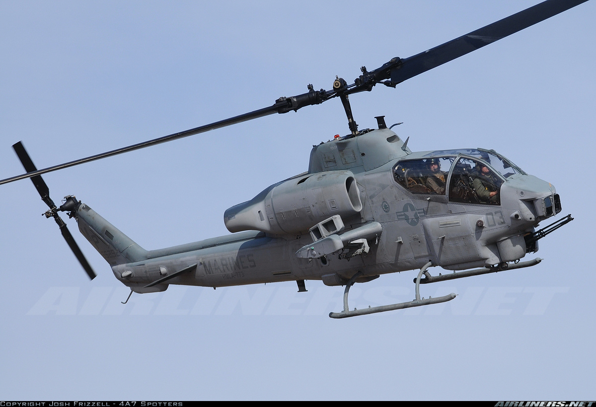 HQ Bell AH-1 SuperCobra Wallpapers | File 274.92Kb