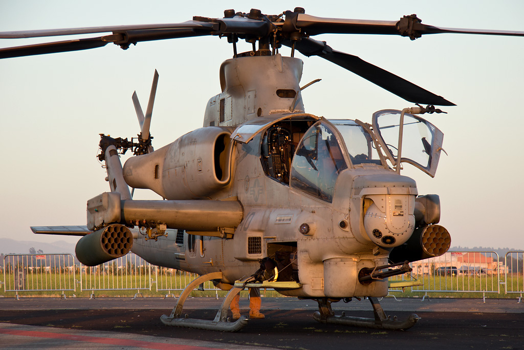 Nice Images Collection: Bell AH-1Z Viper Desktop Wallpapers
