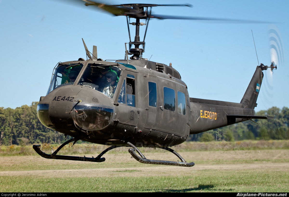 Bell UH-1 Iroquois Pics, Military Collection