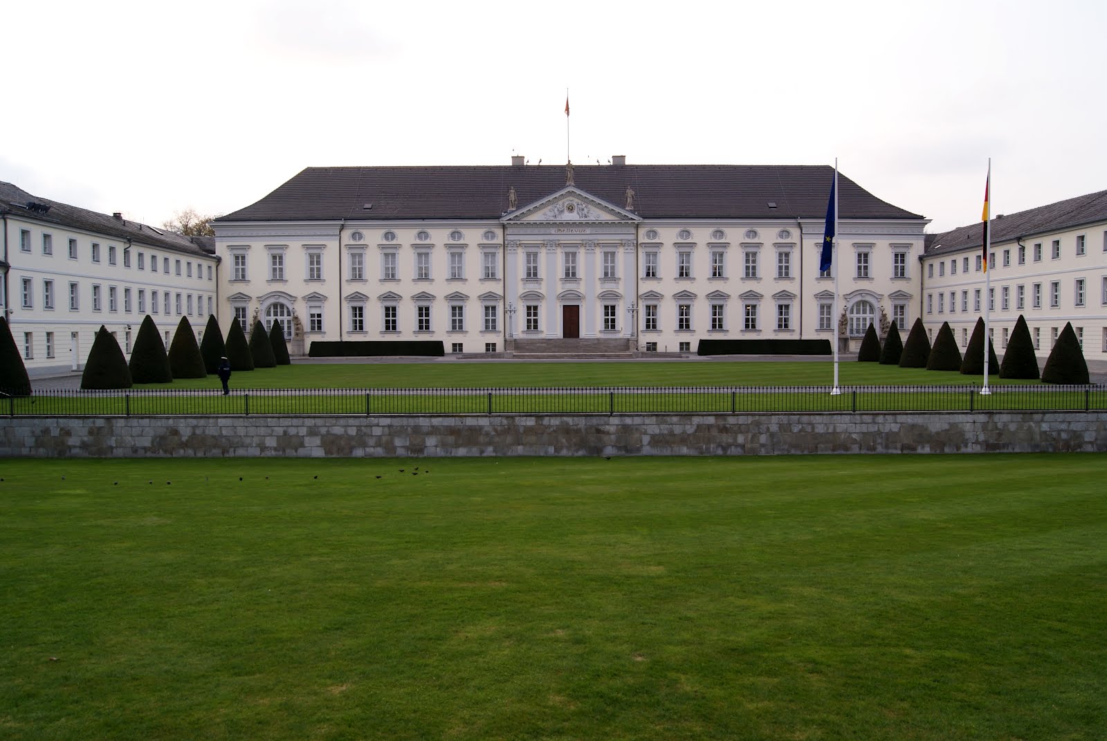 Bellevue Palace (Germany) Backgrounds on Wallpapers Vista