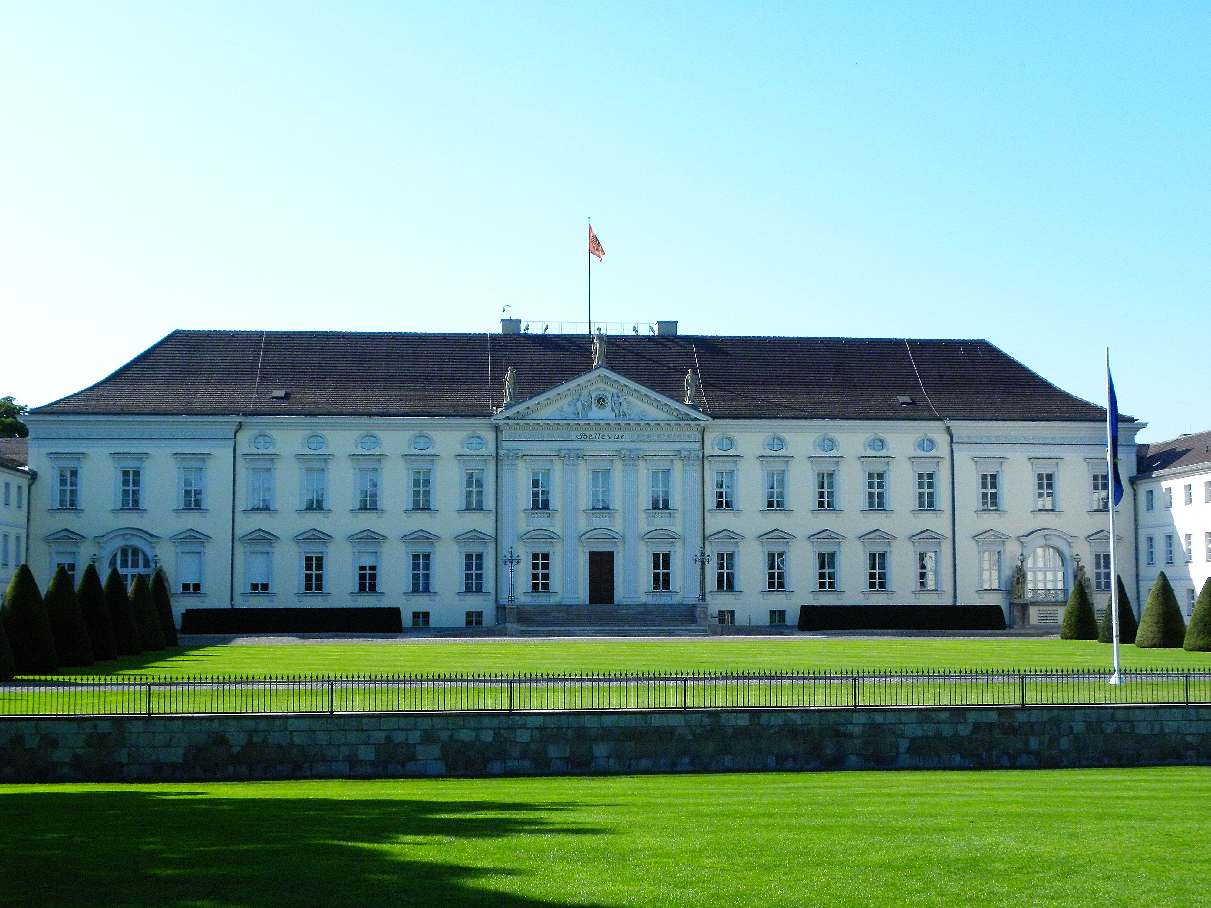 4000x3000 > Bellevue Palace (Germany) Wallpapers