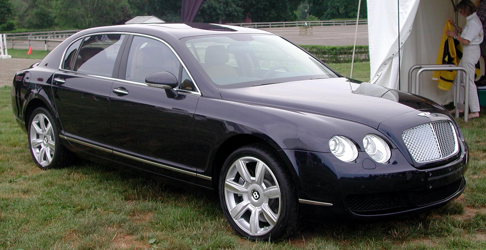 Bentley Continental Flying Spur #17