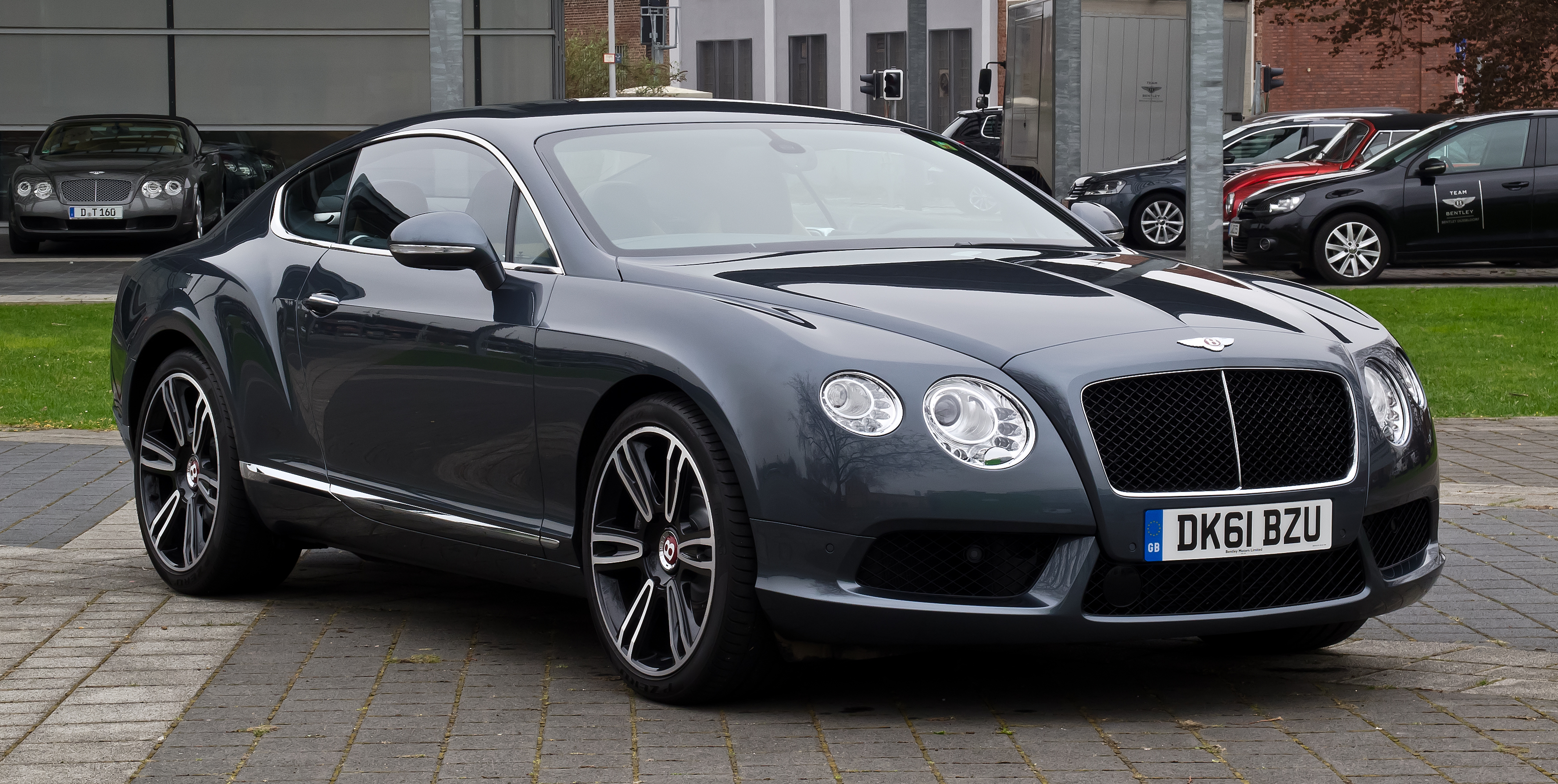 Nice wallpapers Bentley Continental GT V8 3552x1788px