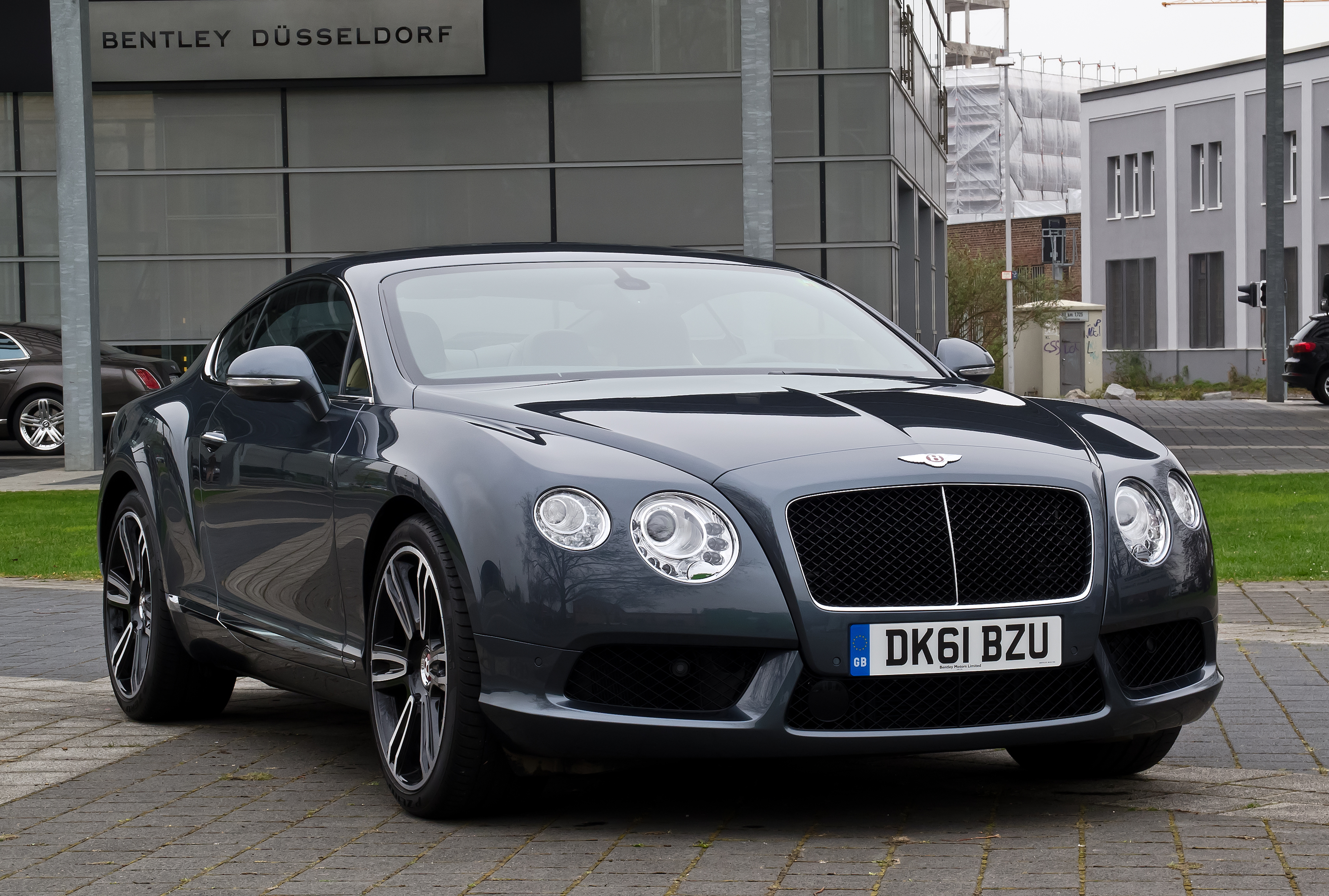 Nice wallpapers Bentley Continental GT V8 3377x2277px