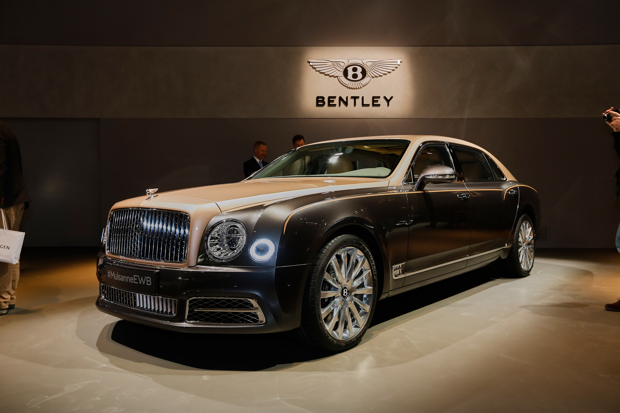 High Resolution Wallpaper | Bentley Mulsanne 2100x1400 px