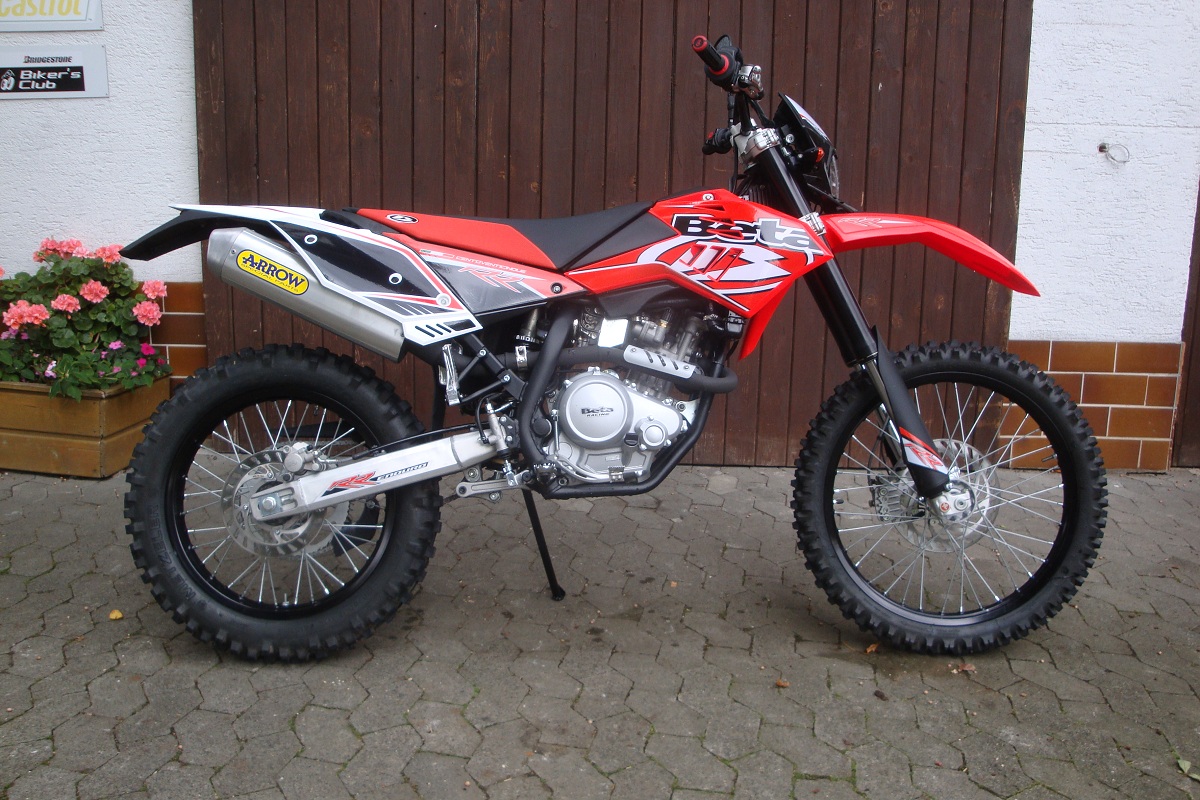 Images of BETA RR 125 LC | 1200x800