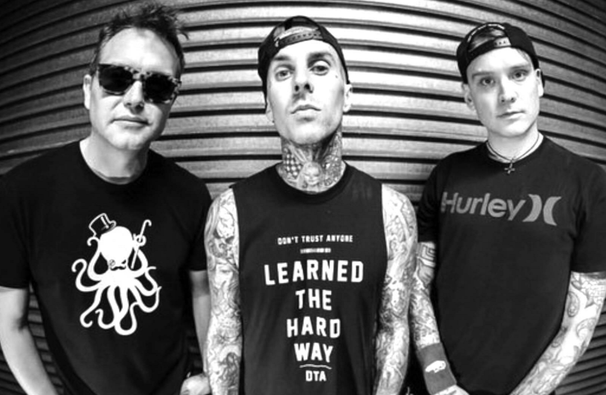 Amazing Blink 182 Pictures & Backgrounds