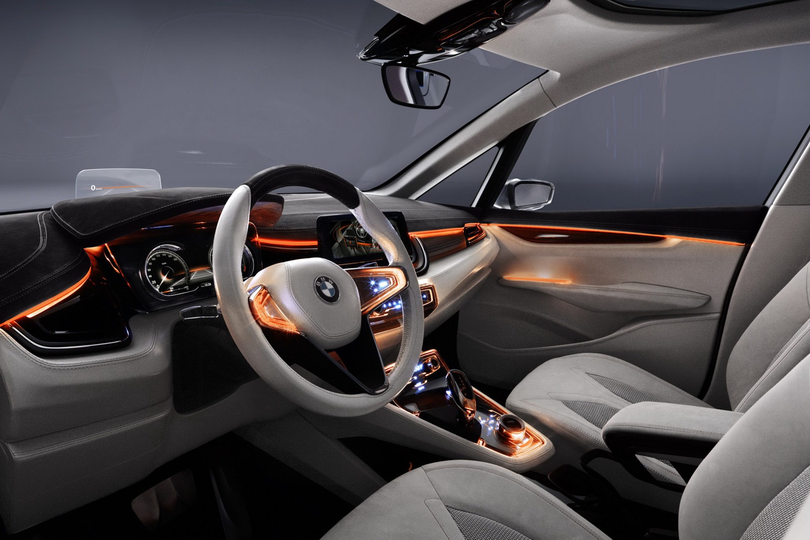 BMW Concept Active Tourer #16