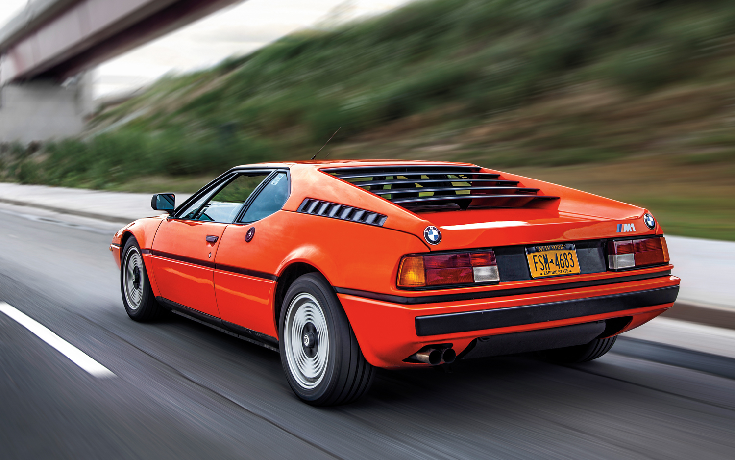 Amazing BMW M1 Pictures & Backgrounds