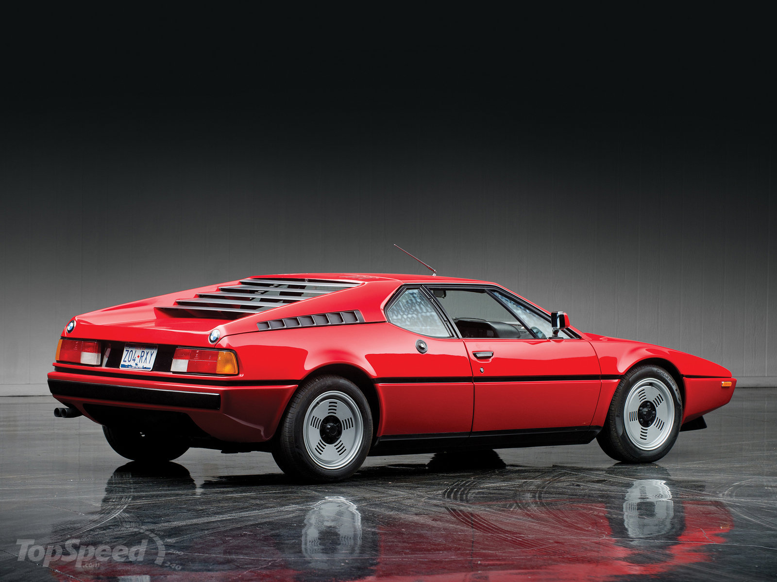 Amazing BMW M1 Pictures & Backgrounds