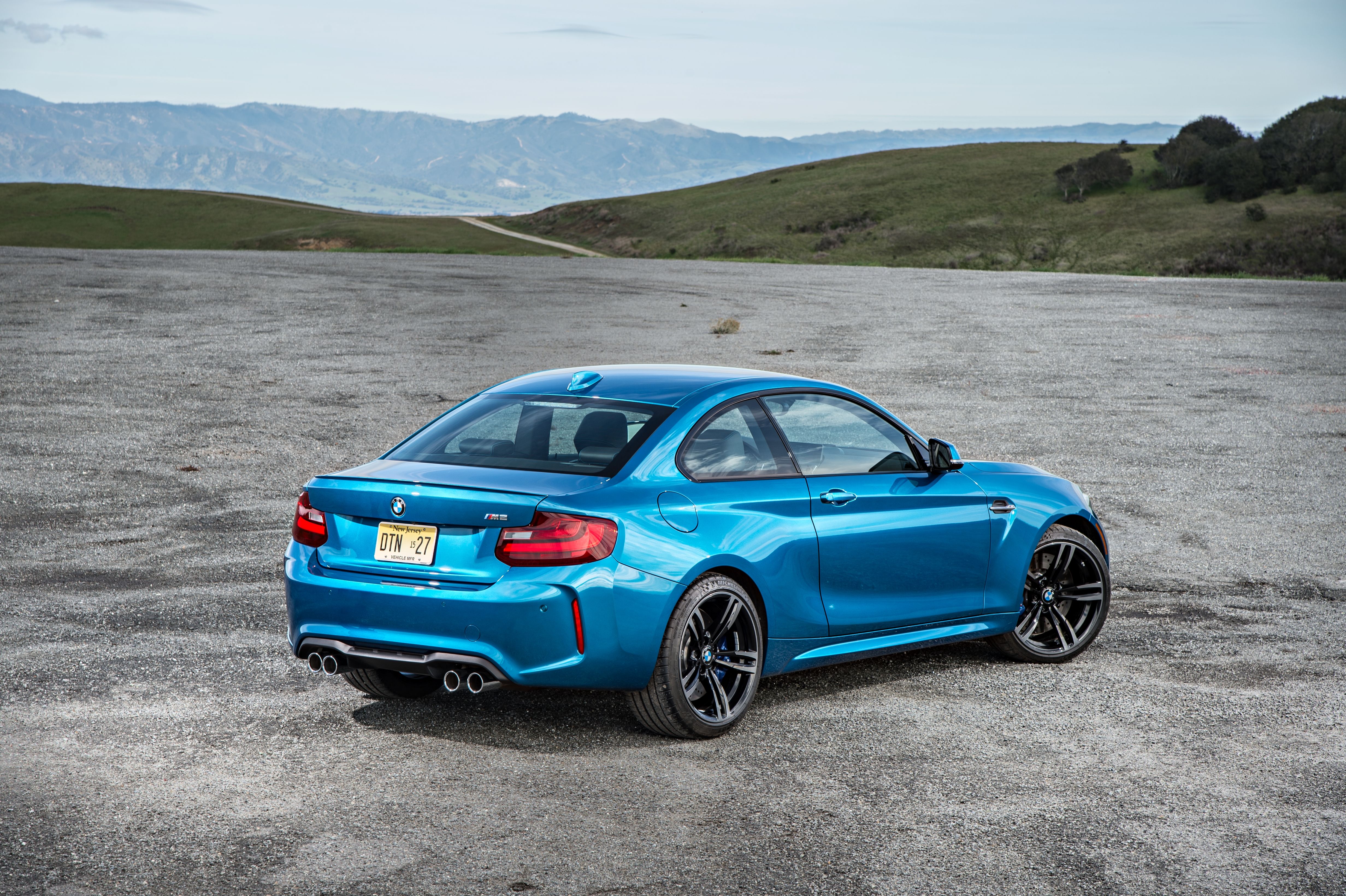 Amazing BMW M2 Pictures & Backgrounds