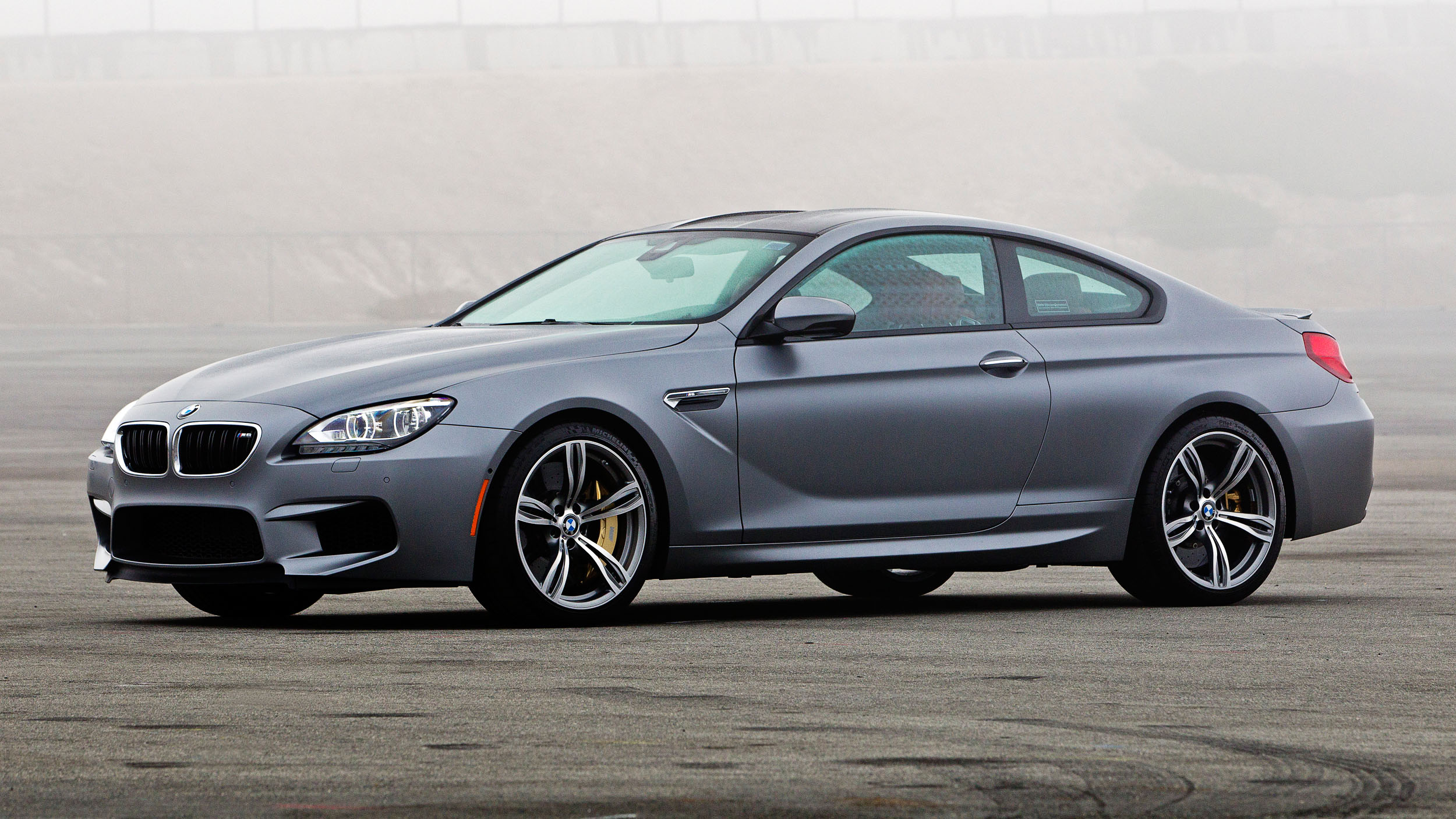High Resolution Wallpaper | BMW M6 Coupe 2500x1406 px