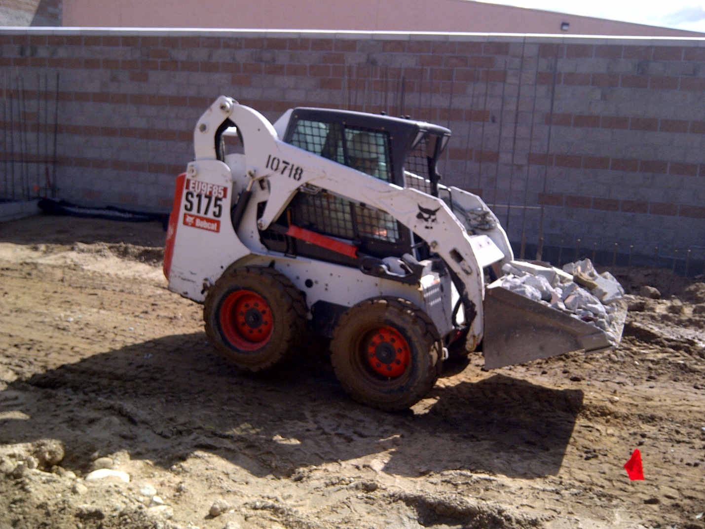 Amazing Bobcat Skid Steer Pictures & Backgrounds