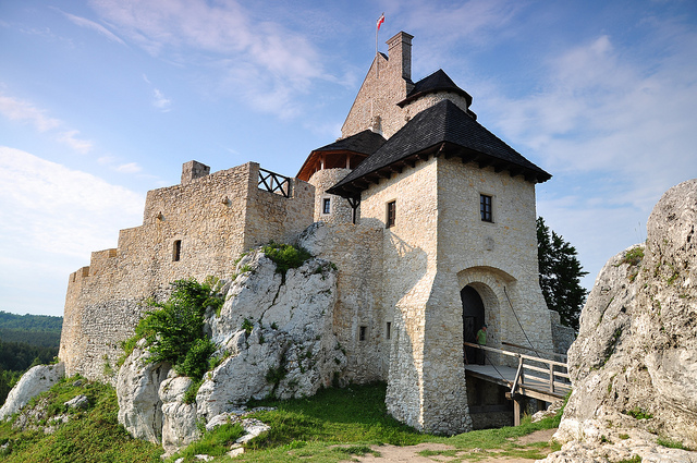 Bobolice Castle Backgrounds, Compatible - PC, Mobile, Gadgets| 640x425 px