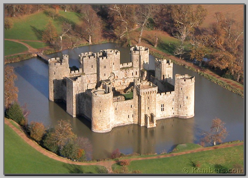 Nice Images Collection: Bodiam Castle Desktop Wallpapers