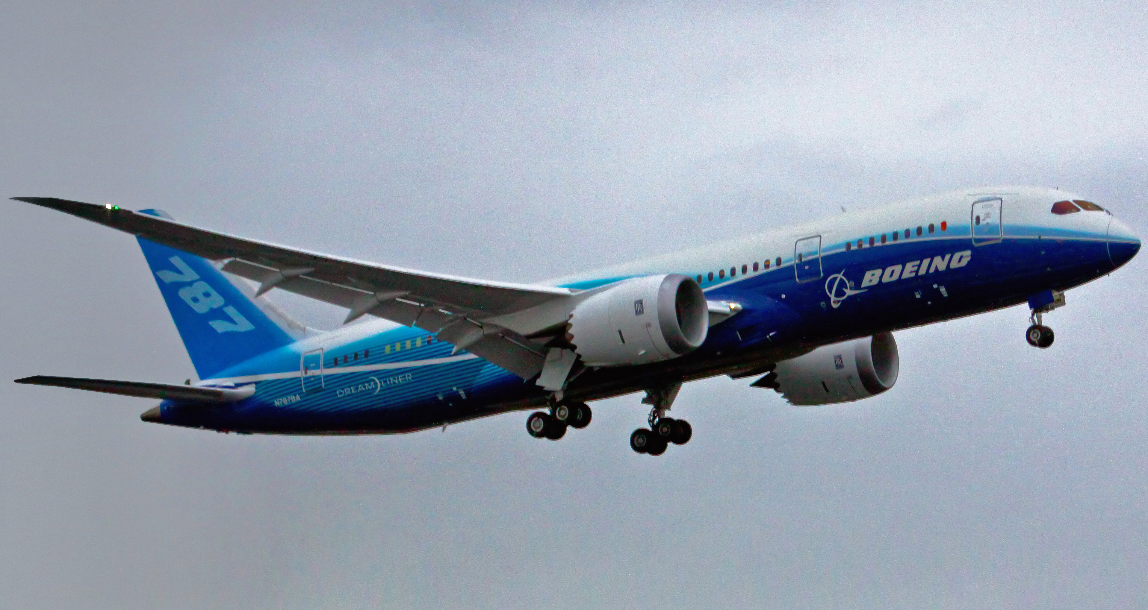 HQ Boeing 787 Wallpapers | File 1915.55Kb